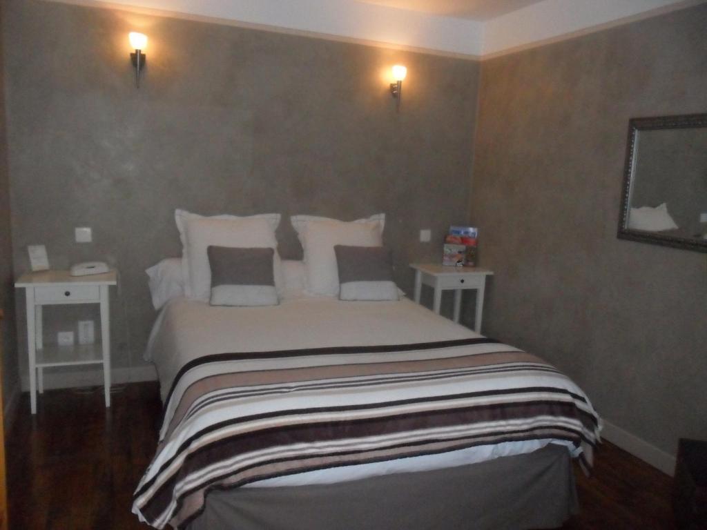 Hotel La Buissonniere Bannay  Pokoj fotografie